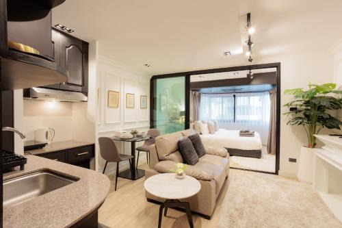 Nimman Apartment | Classic Modern Suite