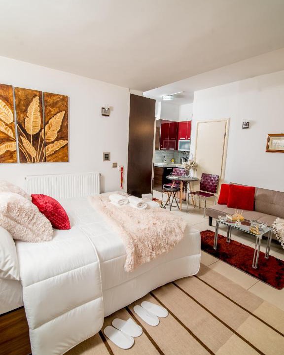 Kalamata Apartment | Comfy and Cosy Basement Studio Kalamata