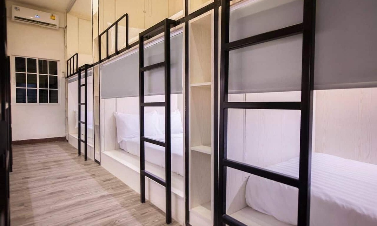 Phra Khanong Nuea Hostel | comfy crib hostel
