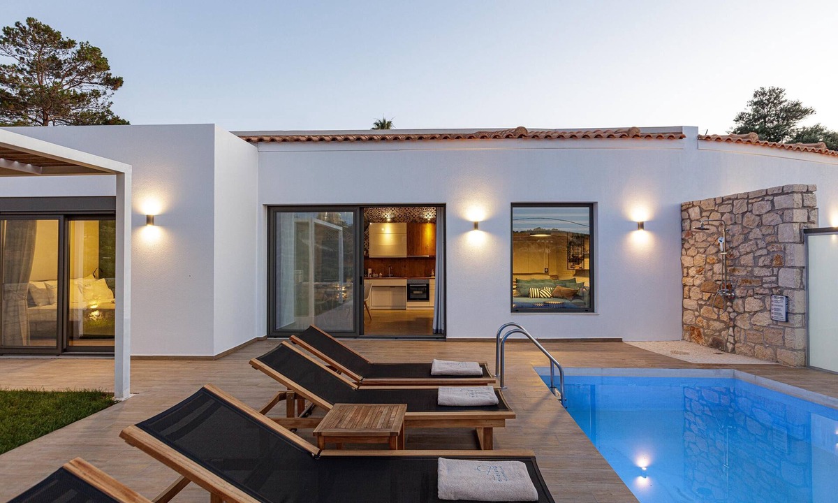 Sfakaki Villa | Contemporary 2 Bedroom Villa in Sfakaki - Private Pool, Sea Views (accessible for limited mobility)