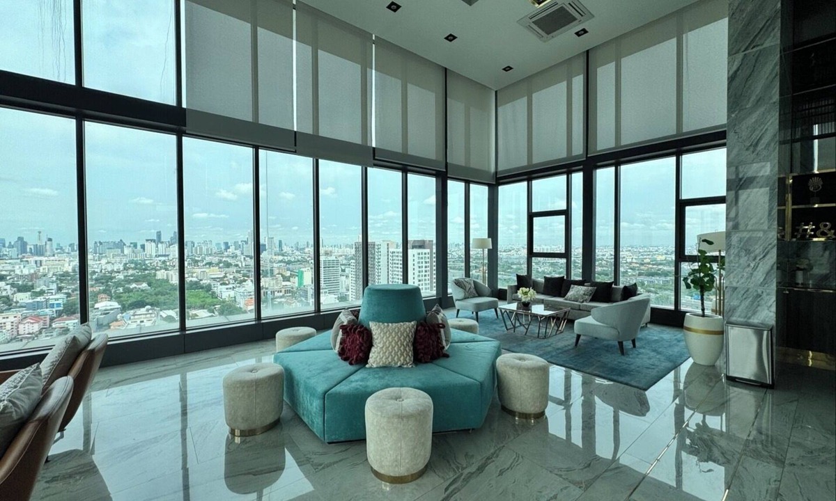 Phlabphla Condo | Convenienct Place, Comfortable Environment, and Relaxing Room