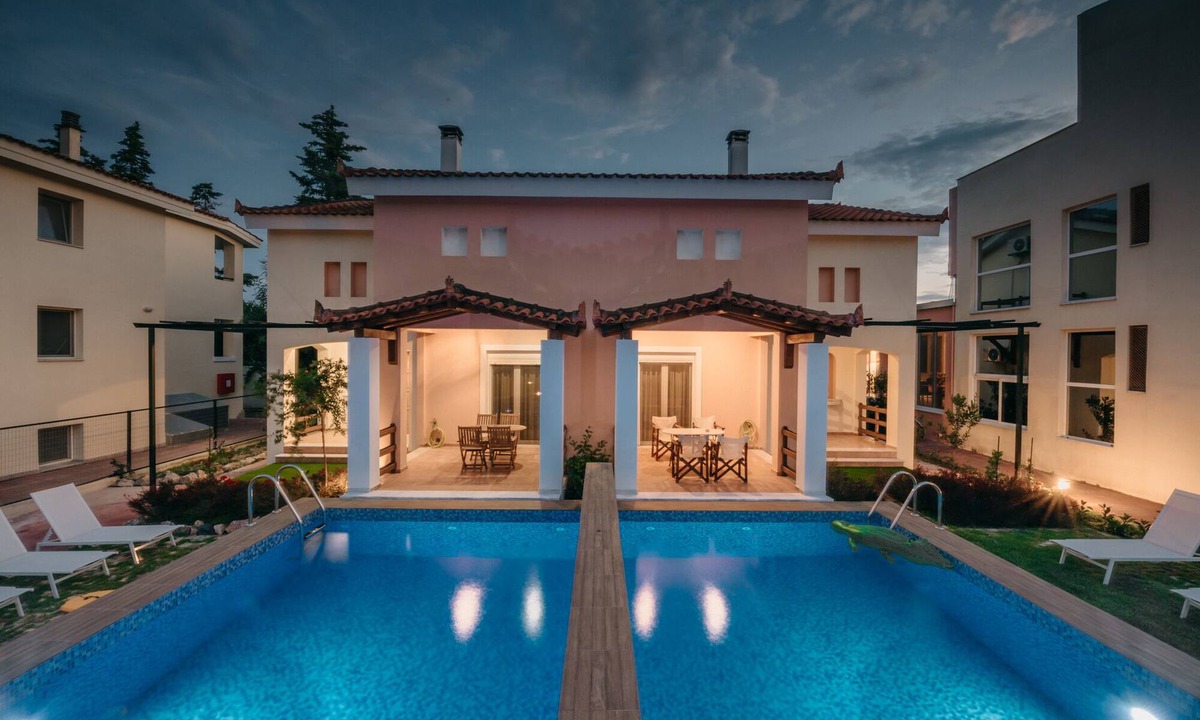 Vrahati House | Corinthian Village