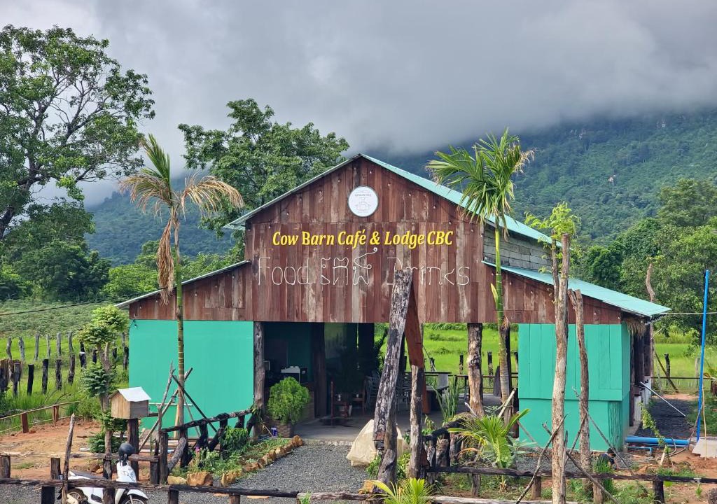 Tbaeng Meanchey Cabin | Cow Barn Cafe and Lodge Preah Vihear
