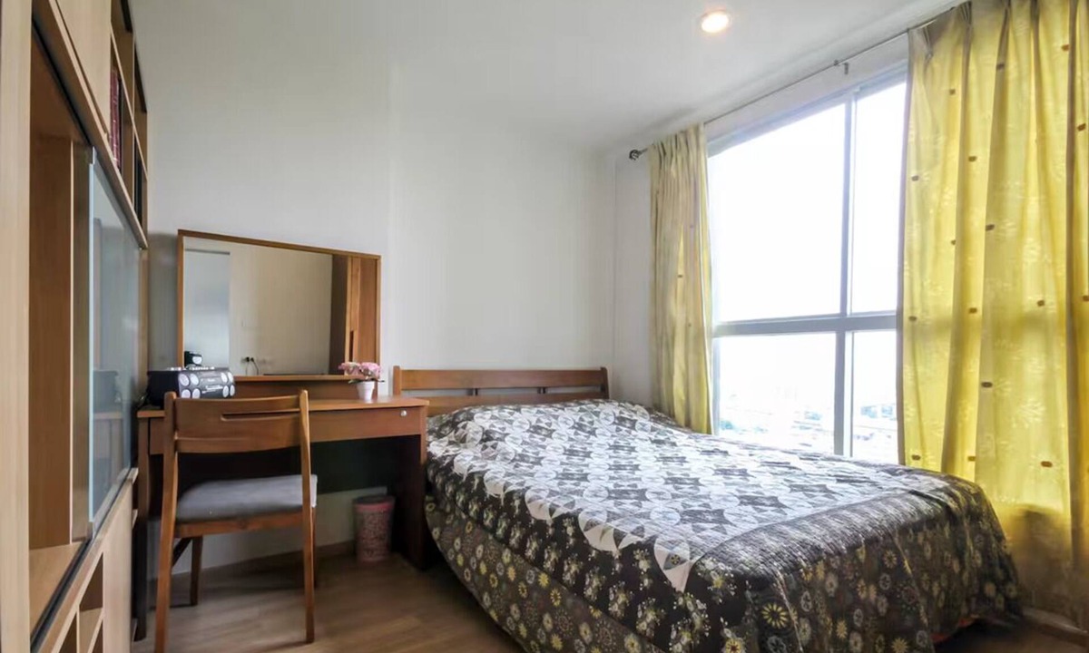 Bang Sue Condo | Cozy 1-bedroom condo with AC in beautiful Krung Thep Maha Nakhon
