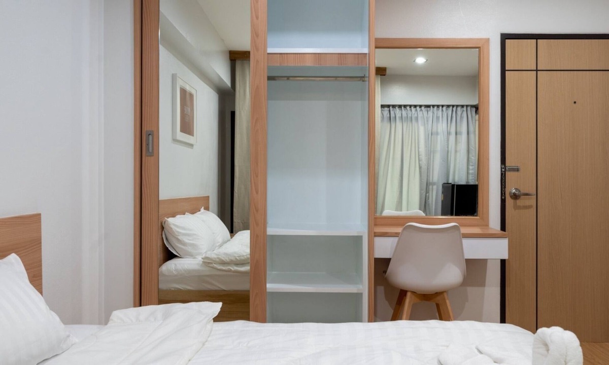 Bang Pla Ma Hotel | Creston Grand