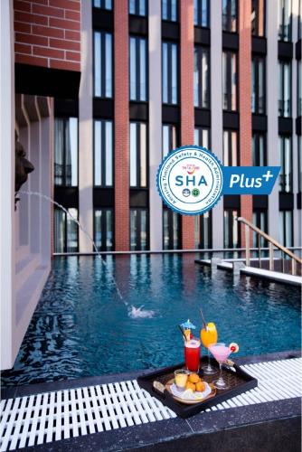 Thapae Hotel | De Chai the Deco Chiang Mai - SHA Plus