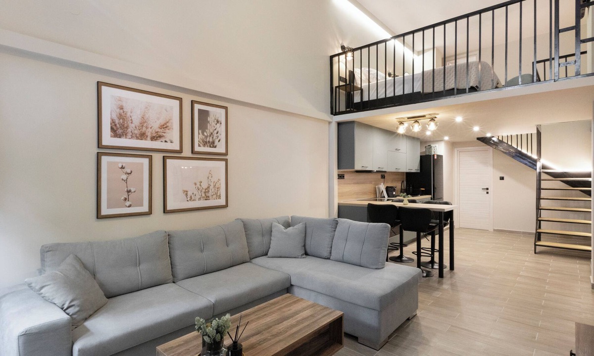 Thessaloniki Apartment | DeKa apartment: Modern Cozy Stay & 200m to Metro station