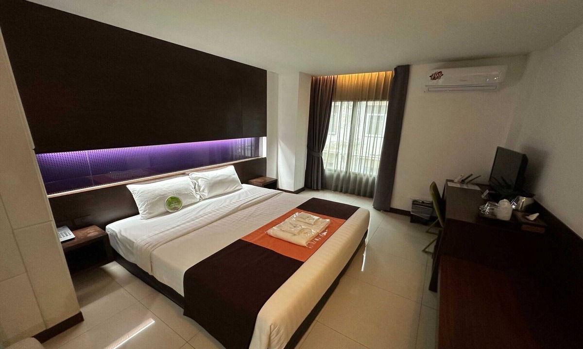 Makkasan House | Deluxe City Stay | Near Airport Link & Transport