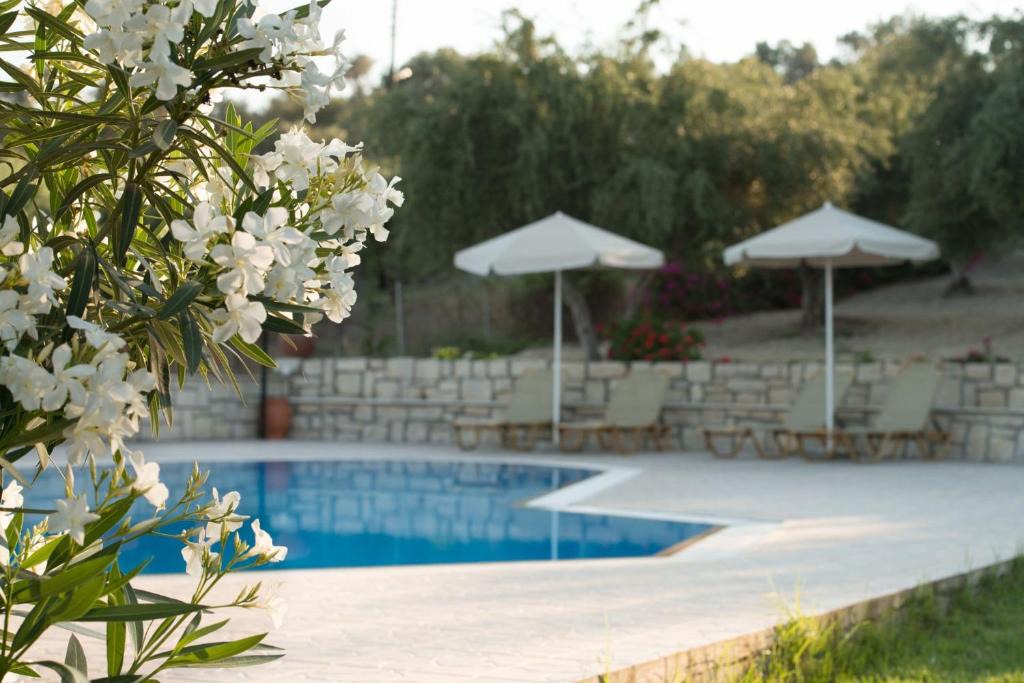 Adele Villa | Deluxe Crete Villa Villa Lefkothea 2 Bedroom Swimming Pool Rethymnon