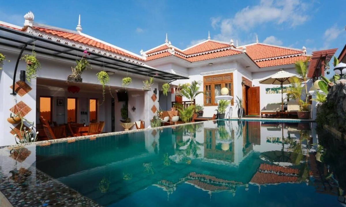 Siem Reap House | Deluxe Double Room - breakfast