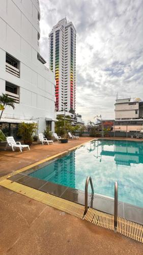 Thanon Phaya Thai Hotel | DEN-A2 Pratunam - Juldis Tower