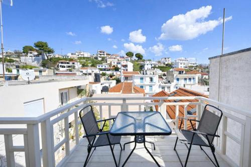 Patitiri Apartment | Dinas Apartment Alonissos - Nefeli Summer Haven