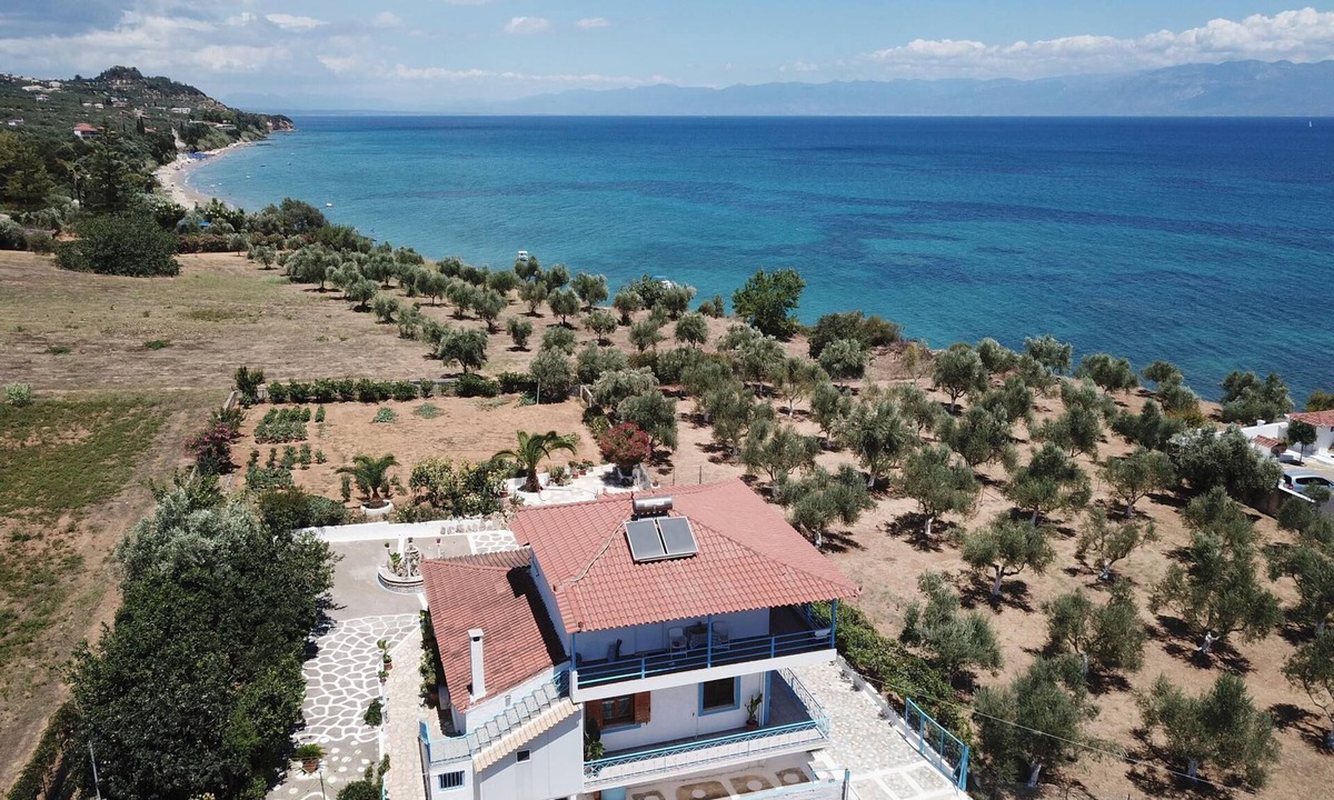 Pylos-Nestoras Apartment | Directly at the beach, in calm, rural environment - holiday apartment Messenia,