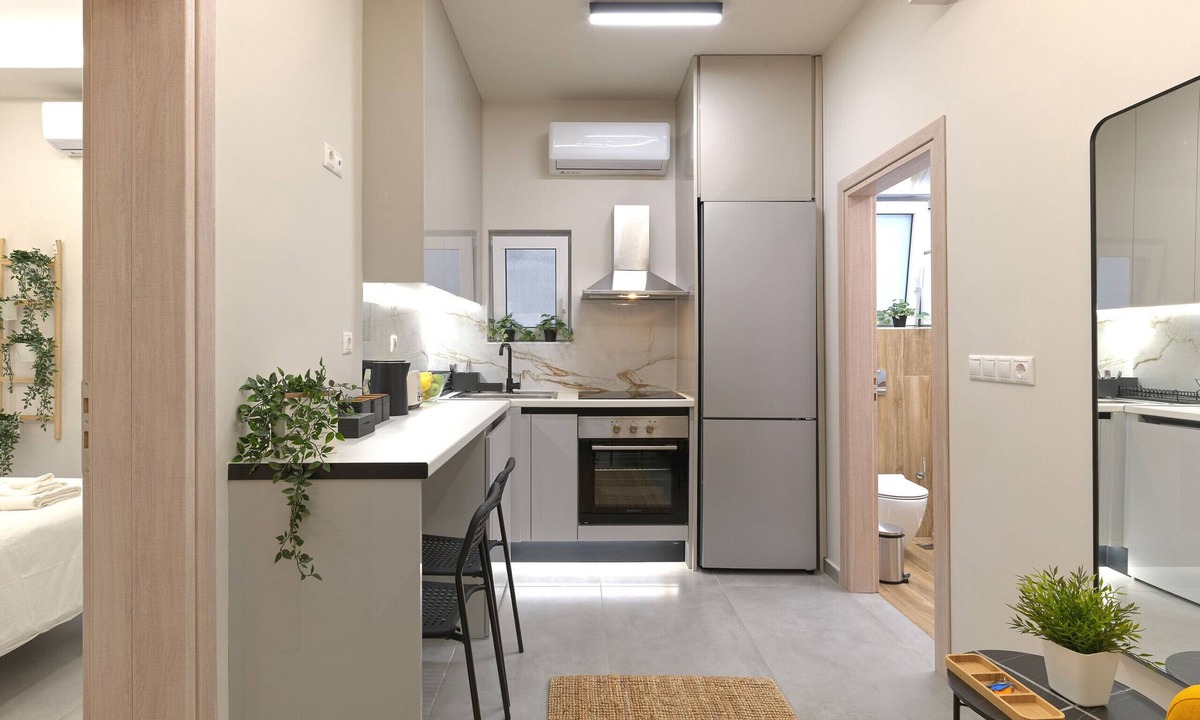 Kaisariani Apartment | Discover Pagrati: New Cozy Urban Hideout