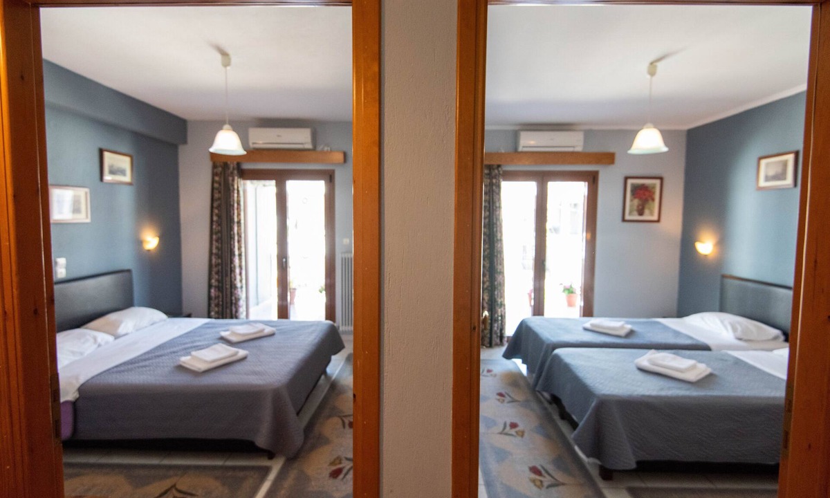 Perama Hotel | Domus Inn