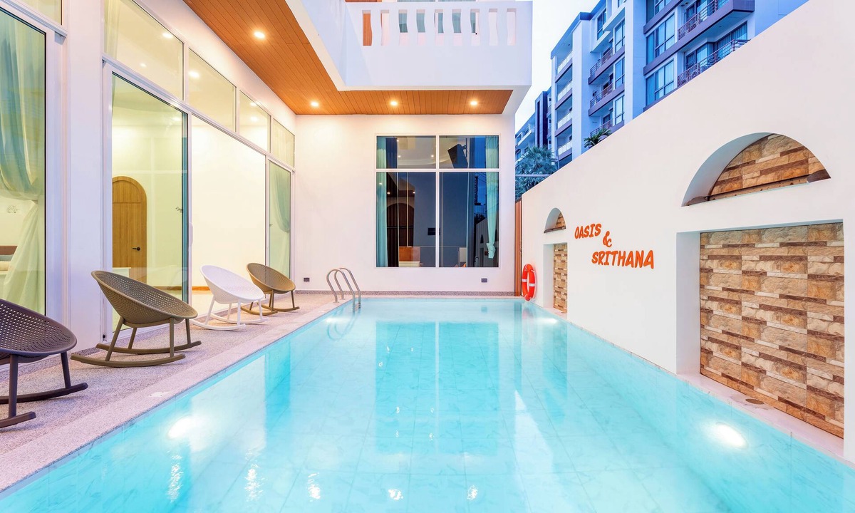 Central Pattaya Villa | Downtown Oasis Pool Villa