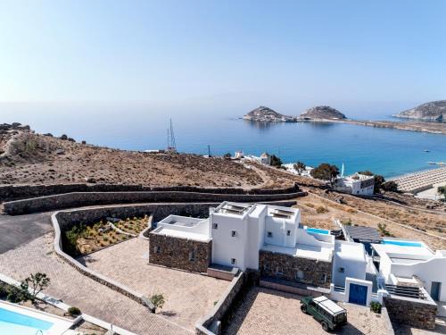 Kalafatis Villa | Dream View Villa, 2 min walk to the beach, by Red Windmill Villas