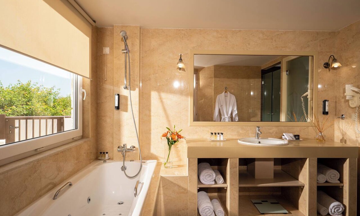 Stalida Apartment | Dream Villa Aphrodite-2 bedrooms Beach Front with private pool