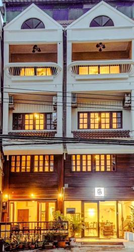 Wua Lai House | Eain