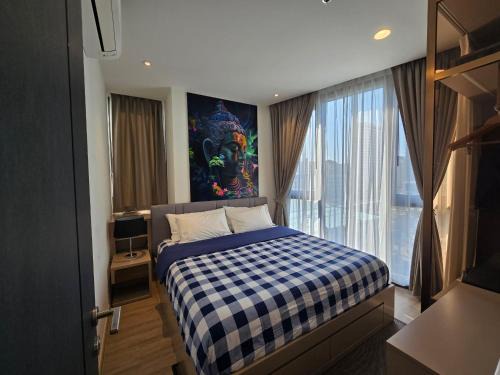 Pattaya Bay Apartment | Edge Central Pattaya 2BR Balcony Garden View Infinity Pool & Central Location