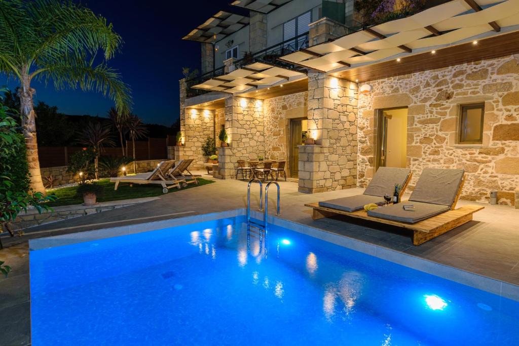 Plakalona House | Effrosini Traditional Home