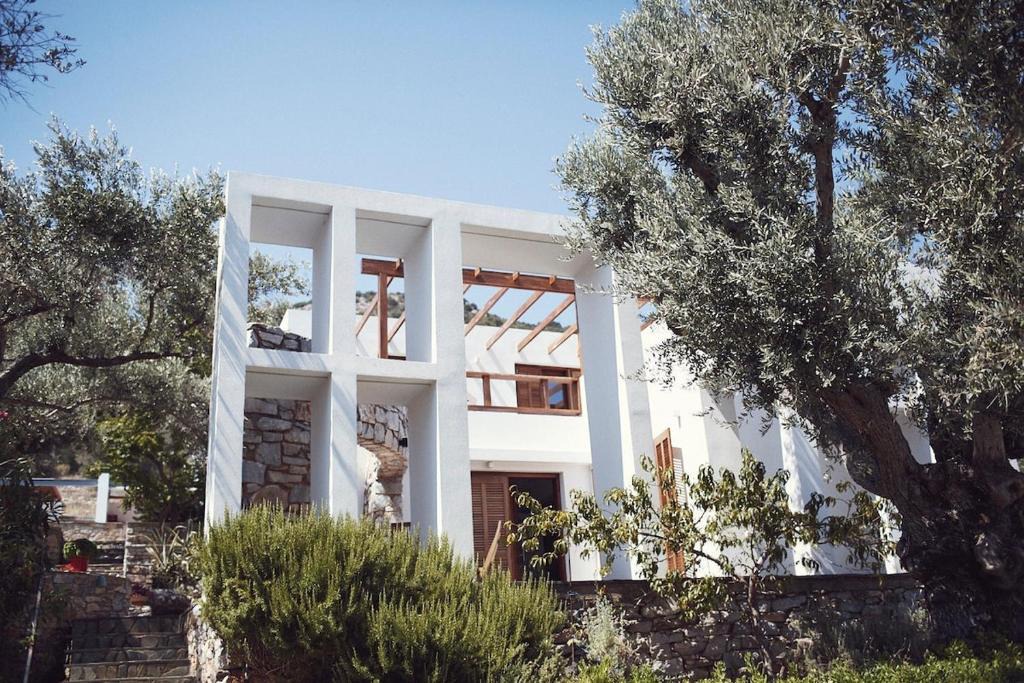 Kymi-Aliveri Villa | Eirini Villa by ΜΡS