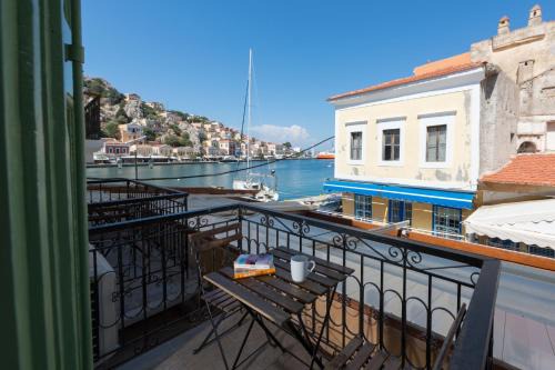 Symi House | Elena