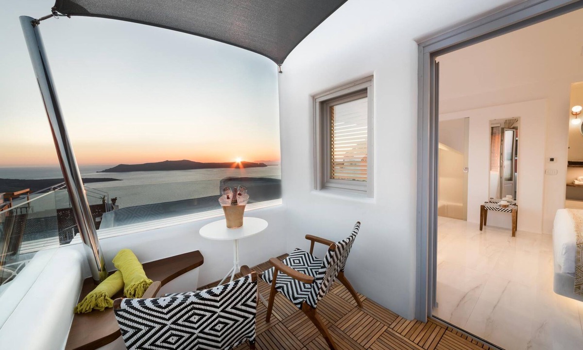Fira House | Emfasis Luxury Villa