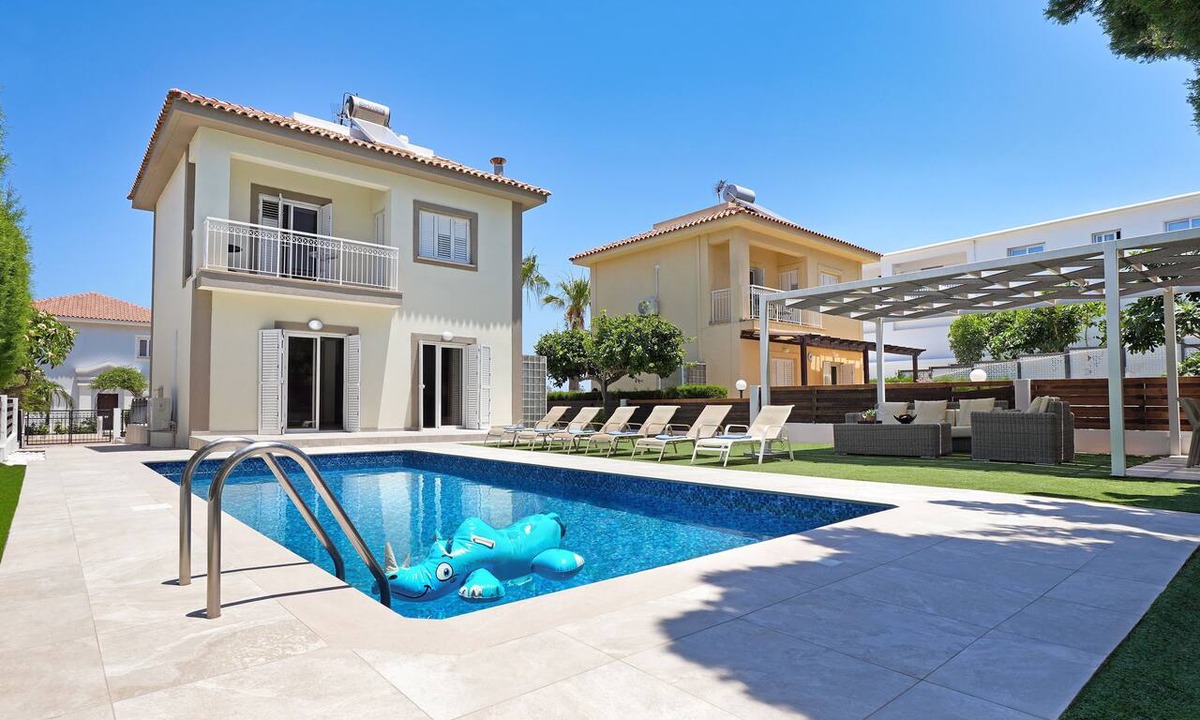 Protaras Villa | EMILY - 3Bed Villa within walking distance to FIG TREE BAY BEACH