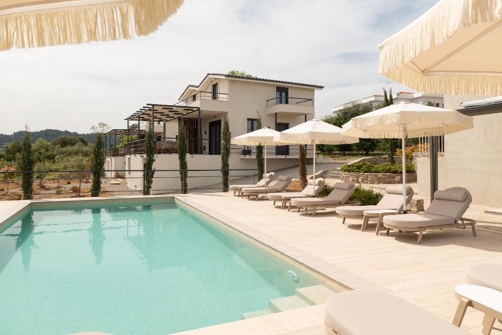 Agios Nikolaos Villa | Enos Retreat Villas
