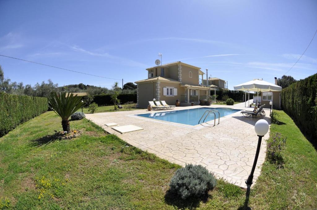 Dafnata House | ERATO-EXCLUSIVE