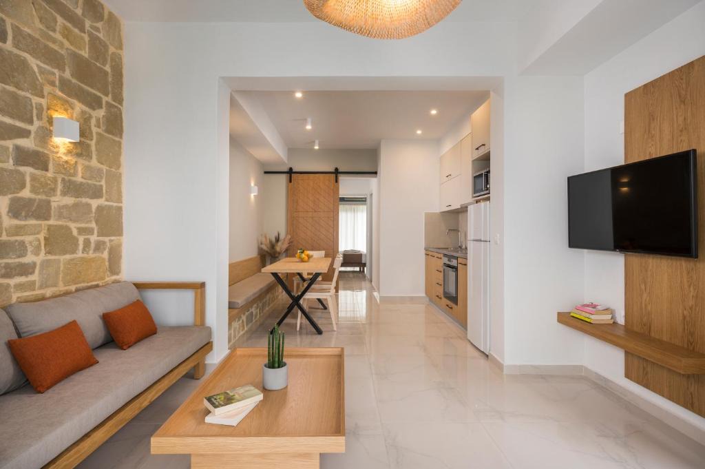Kalathas Apartment | Esplanade Apartments - Heated Pool