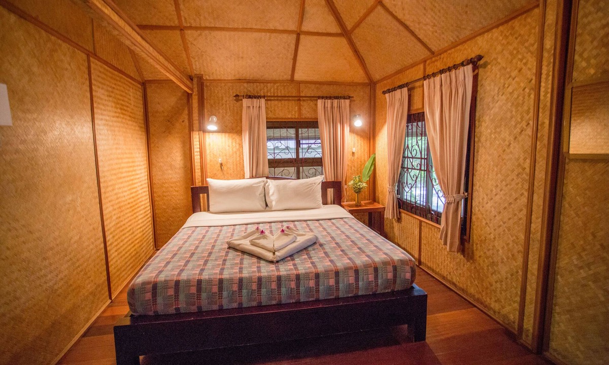 Sanamchai Hotel | Faasai Resort & Spa