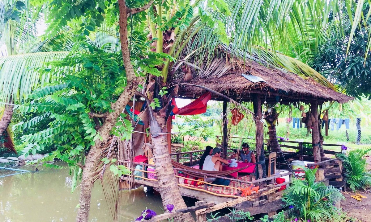 Banan Hostel | Family Batcave Homestay - Hostel