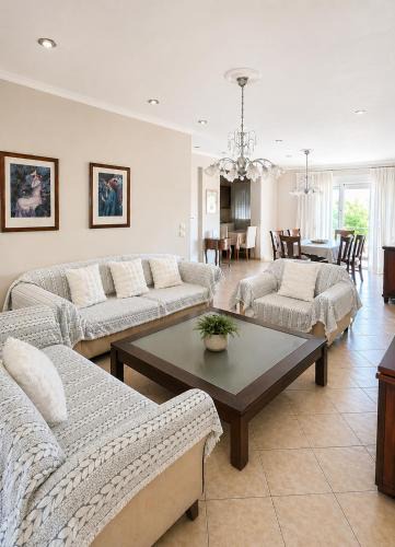 Trikala Apartment | Family Home