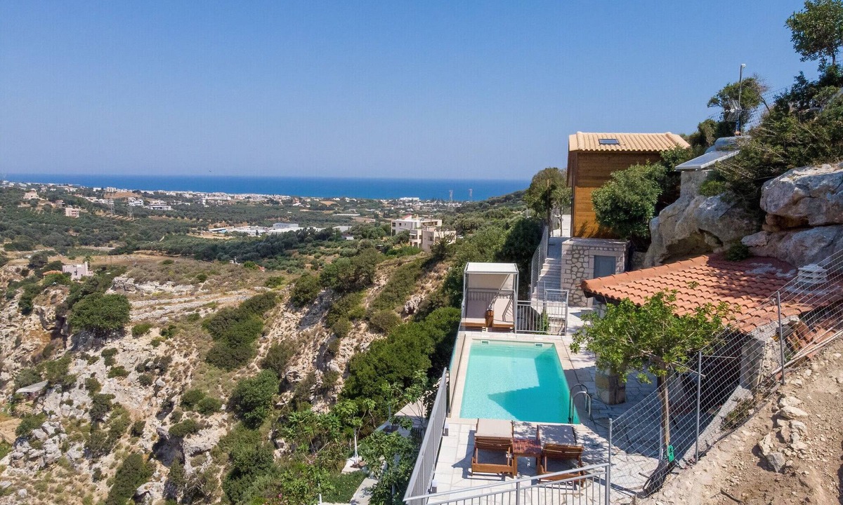 Giannoudion Villa | Faragi Sophie villa,private pool, nice views,Rethymno