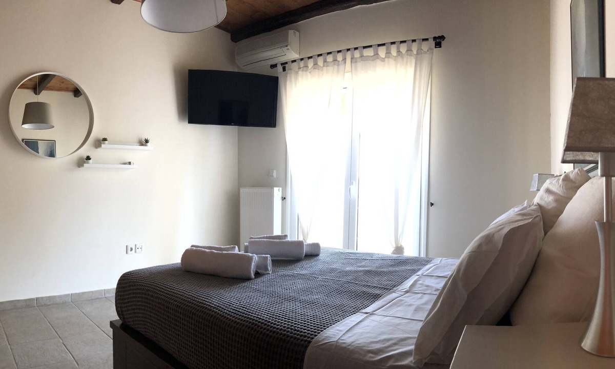Petrothalassa House | Filoxenos Estia-Krystallos House