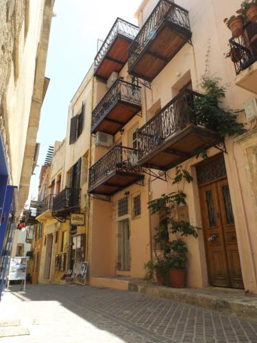 Old Town House | Fivos Pension