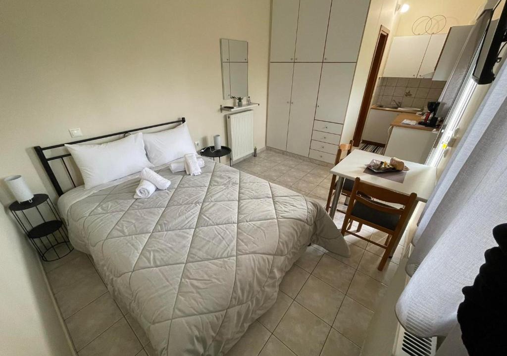 Mesolongi Apartment | Flo's Apartment