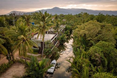 Kampot Hotel | Ganesha Kampot Resort