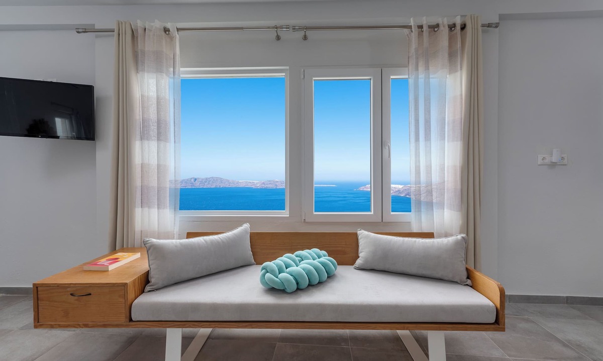 Imerovigli Hotel | Gizis Cliffside Suites