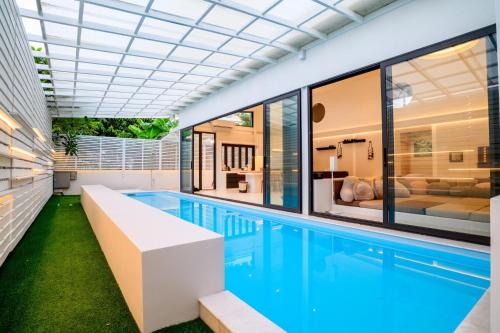 Jomtien Villa | Glass Beach Private Pool Villa(GB47)