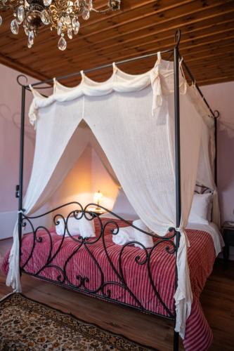Karpenisi House | Gorianades Traditional House
