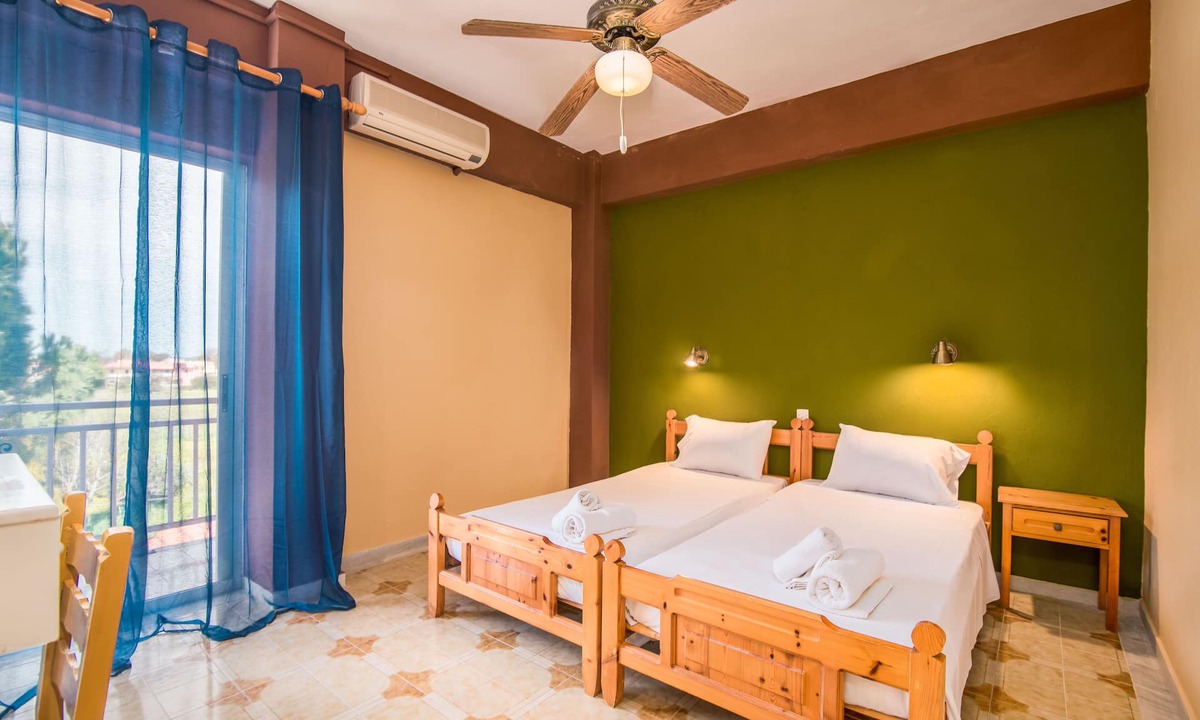 Ag. Georgios Apartment | Southgate 9
