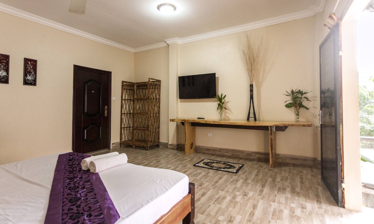Kampot House | Green Mango Bungalows