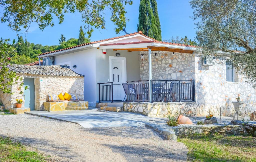 Maries Villa | Green Oak Villa