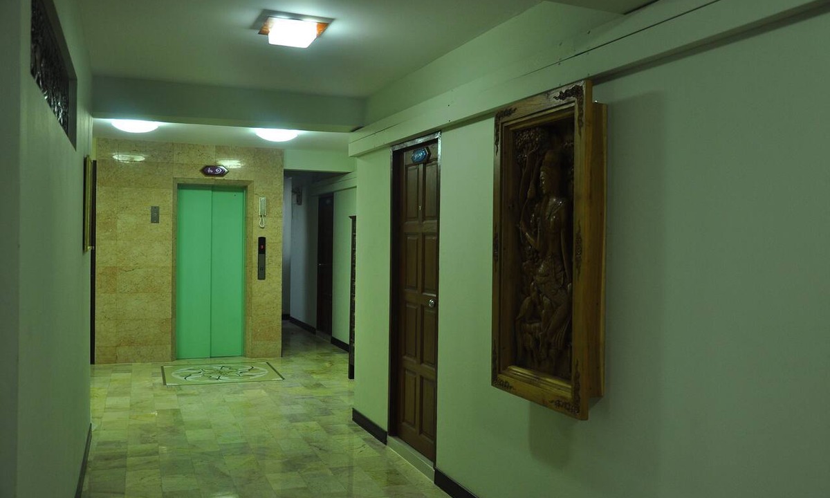 Ramkhamhaeng Hotel | GreenHouse