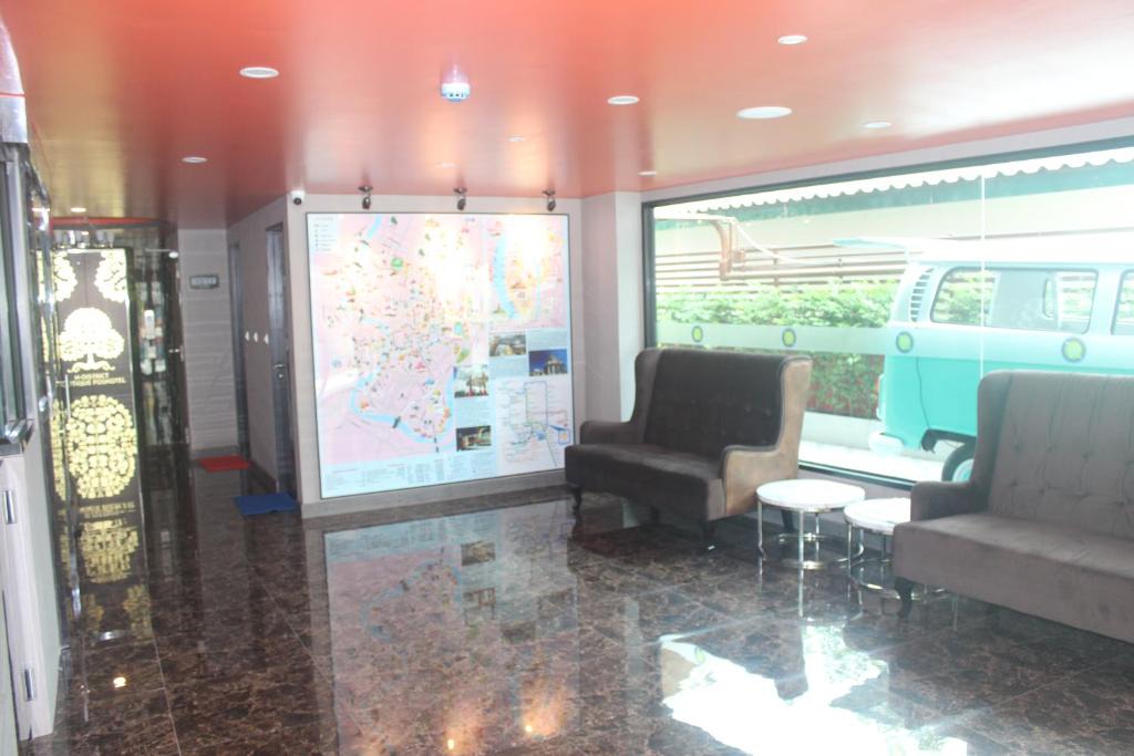 Ploenchit Hostel | H-District Boutique Poshotel