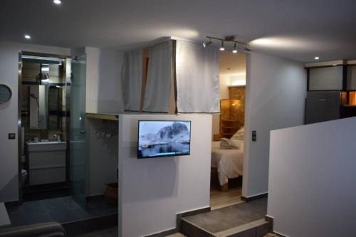 Gerakas Apartment | h2h Anthi #Comfort apt near Athens