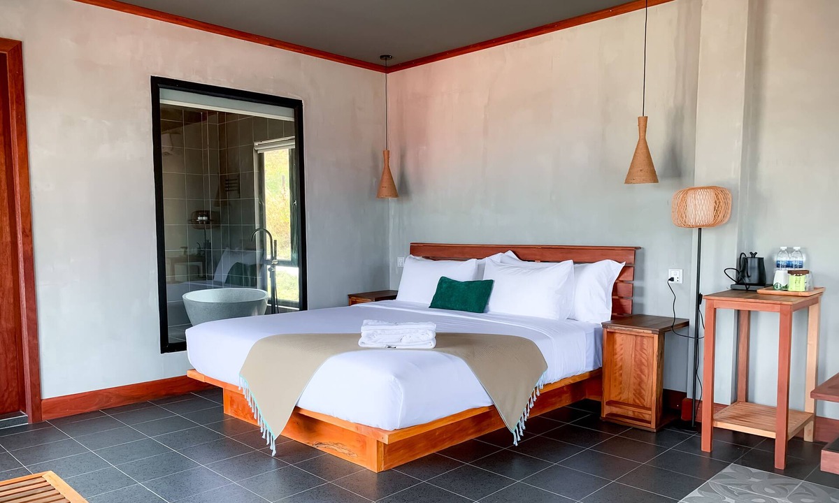 Samlout Resort | Happiness Long Bridge Resort
